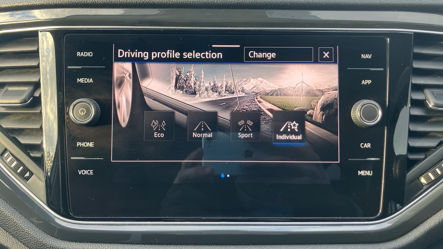 Used Volkswagen T-Roc 2021 for sale - 76693242: Photo 29