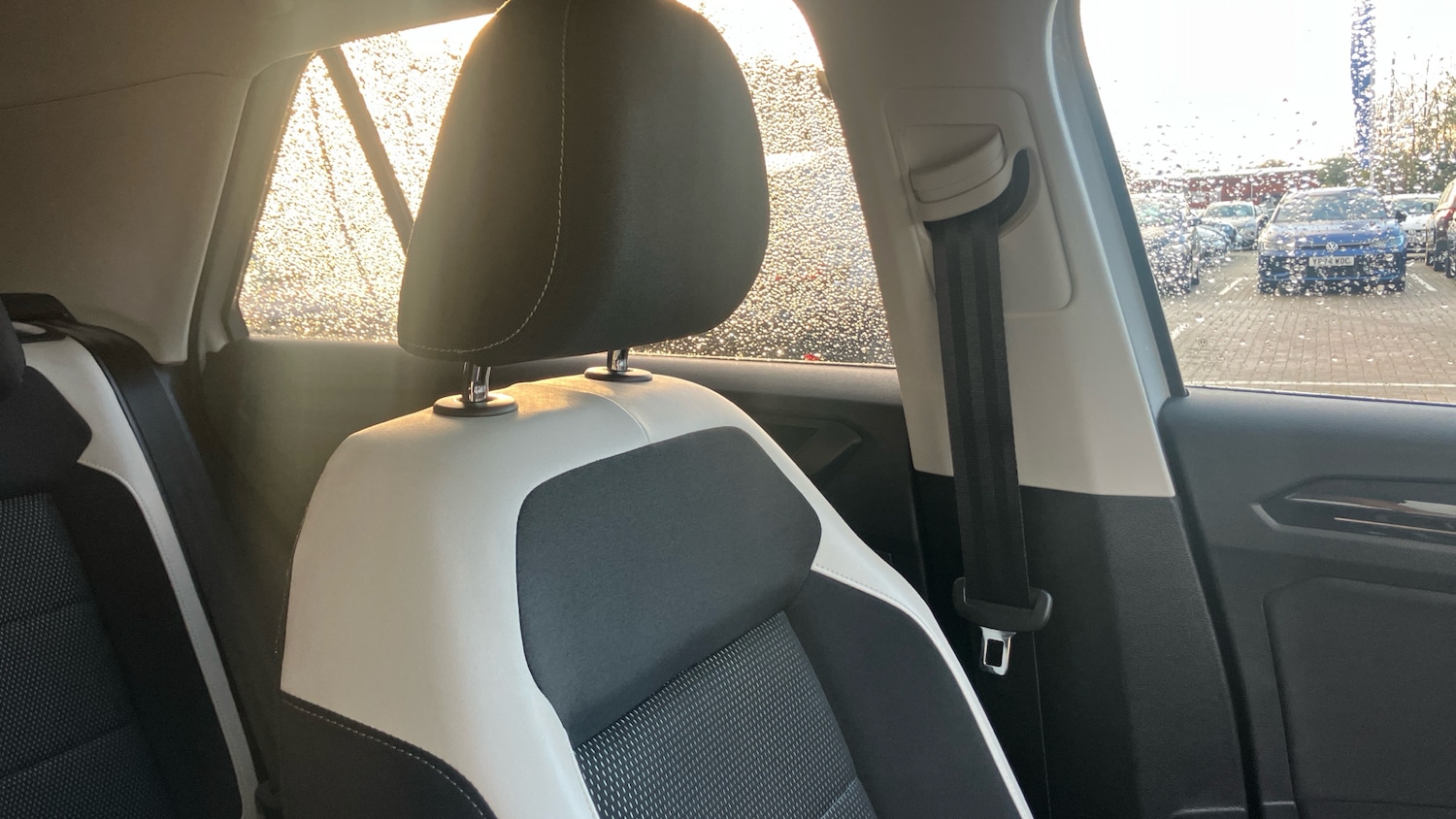 Used Volkswagen T-Roc 2021 for sale - 76693242: Photo 35