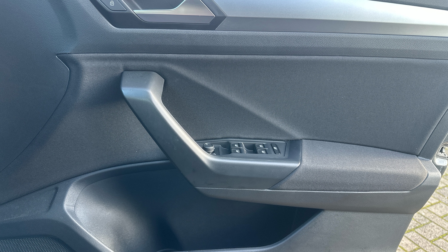 Used Volkswagen T-Roc 2023 for sale - 77148318: Photo 19