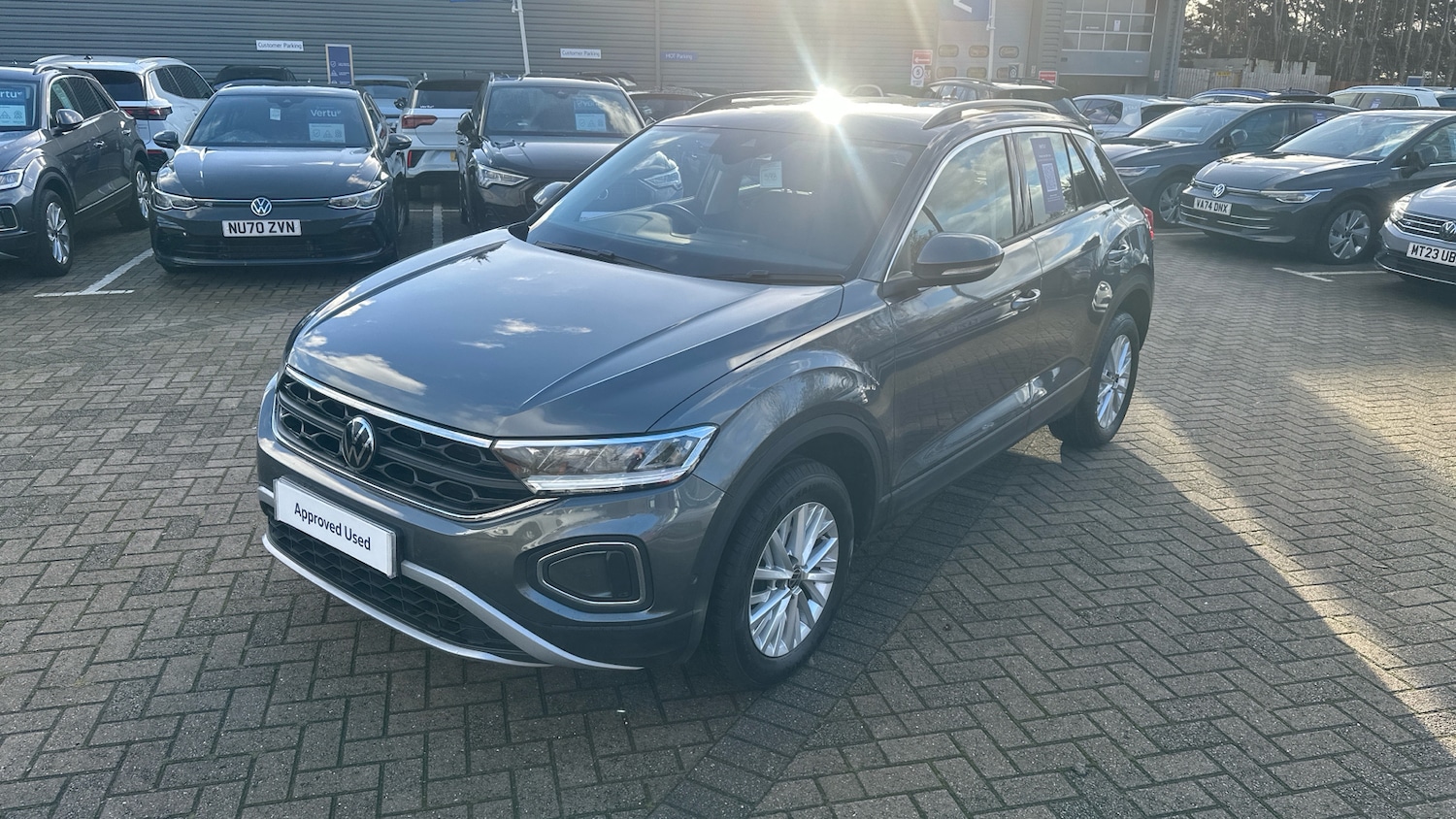 Used Volkswagen T-Roc 2023 for sale - 77148318: Photo 27