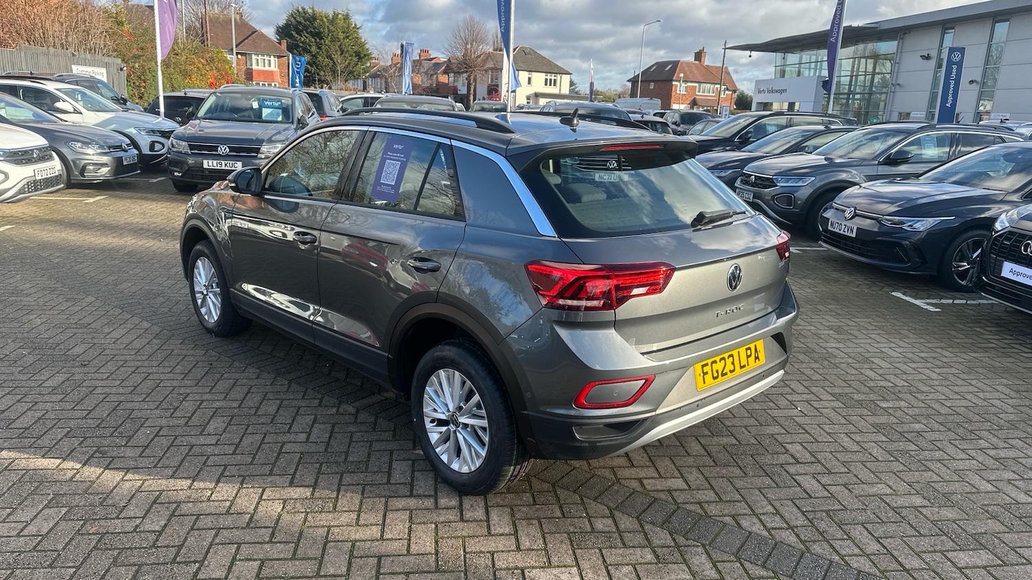 Used Volkswagen T-Roc 2023 for sale - 77148318: Photo 29