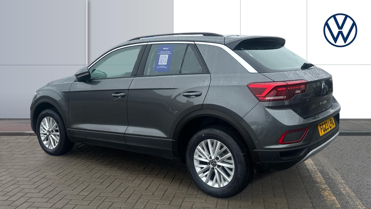 Used Volkswagen T-Roc 2023 for sale - 77148318: Photo 3