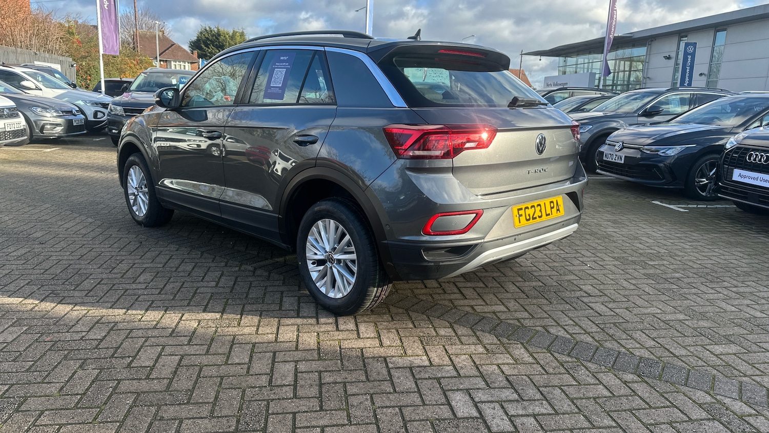 Used Volkswagen T-Roc 2023 for sale - 77148318: Photo 30