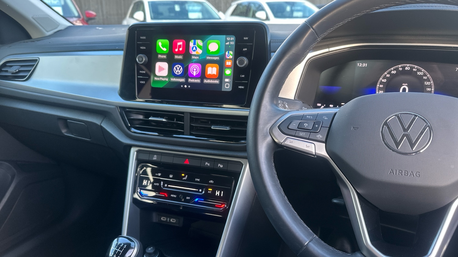 Used Volkswagen T-Roc 2023 for sale - 77148318: Photo 38