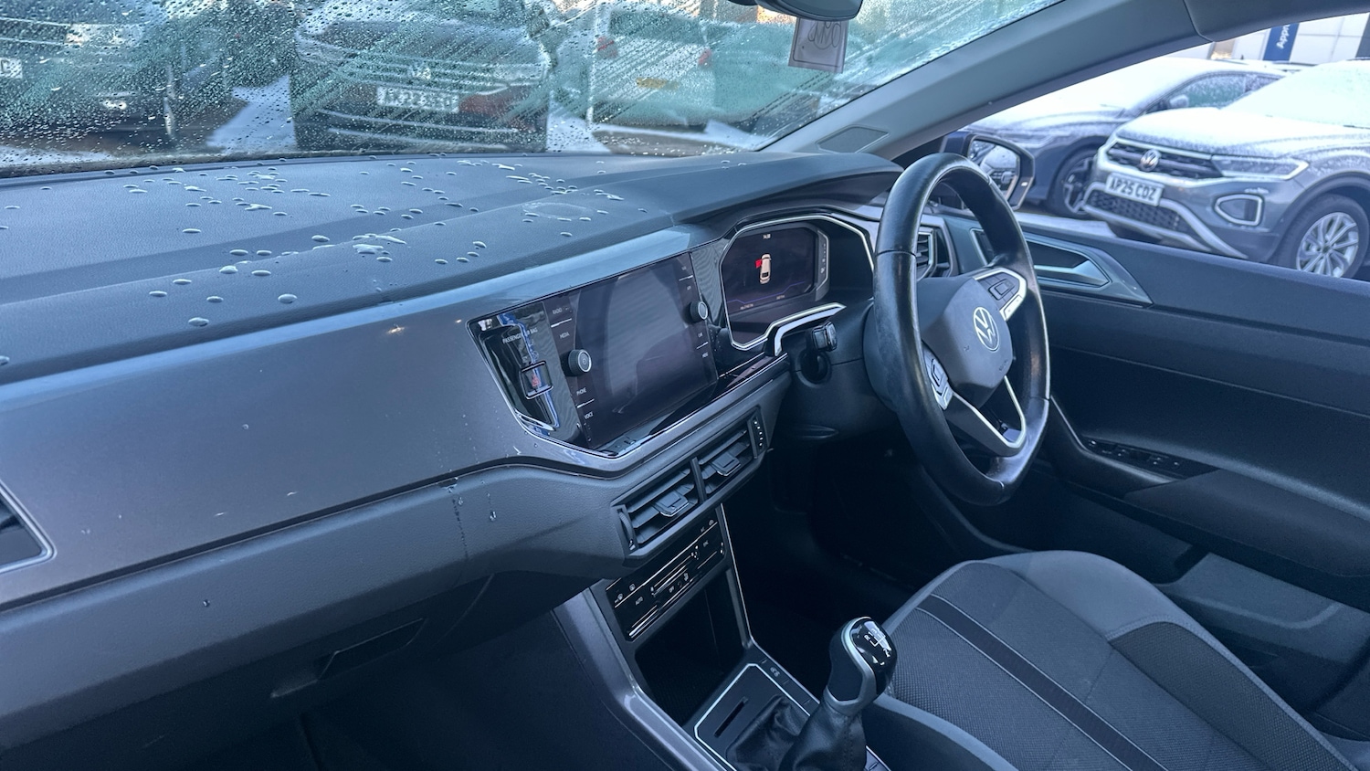 Used Volkswagen Polo 2021 for sale - 77114075: Photo 2