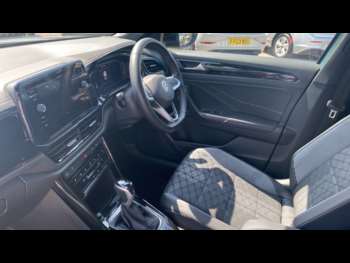 Used Volkswagen T-Roc 2024 for sale - 75131045: Photo