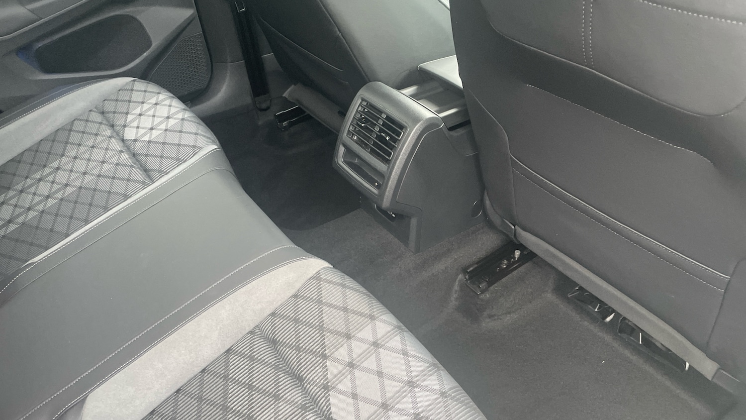 Used Volkswagen Golf 2020 for sale - 77452990: Photo 25