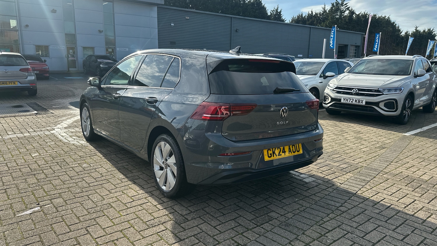 Used Volkswagen Golf 2024 for sale - 76482760: Photo 31