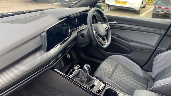 Used Volkswagen Golf 2023 for sale - 76299247: Photo 2