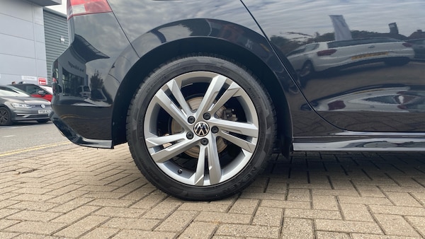 Used Volkswagen Golf 2023 for sale - 76299247: Photo 5