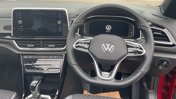 Used Volkswagen T-Roc 2023 for sale - 76131131: Photo 10