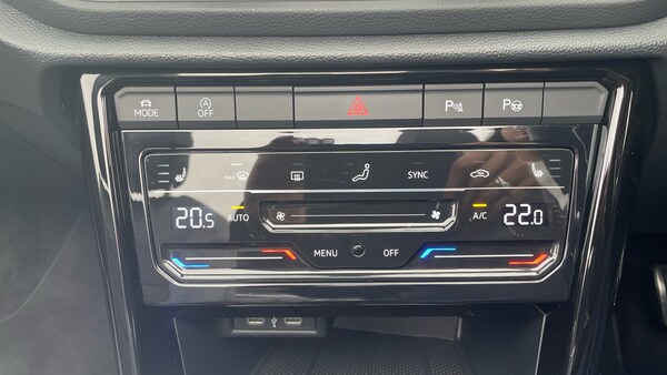 Used Volkswagen T-Roc 2023 for sale - 76131131: Photo 13