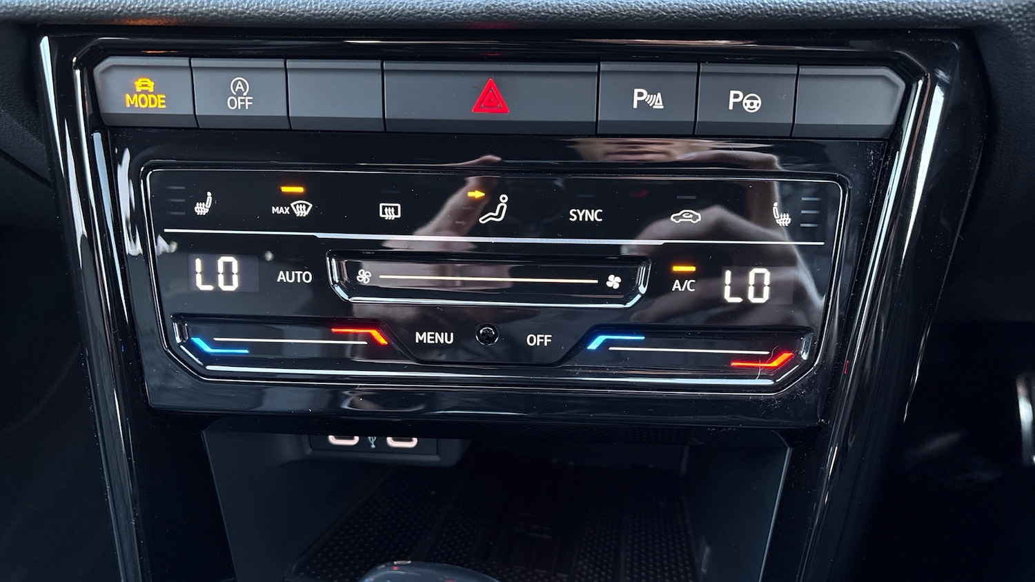 Used Volkswagen T-Roc 2025 for sale - 76968702: Photo 13