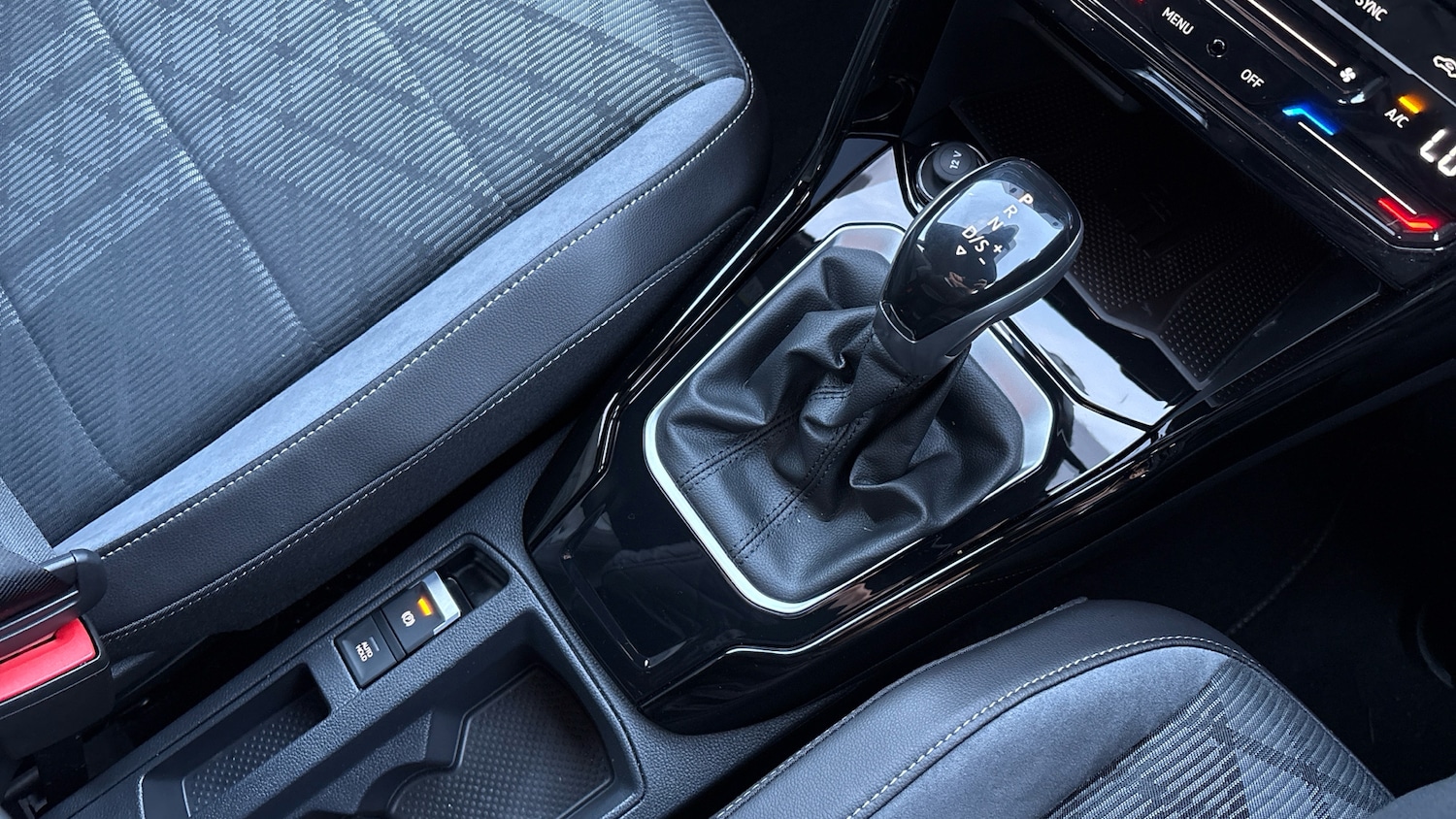 Used Volkswagen T-Roc 2025 for sale - 76968702: Photo 14