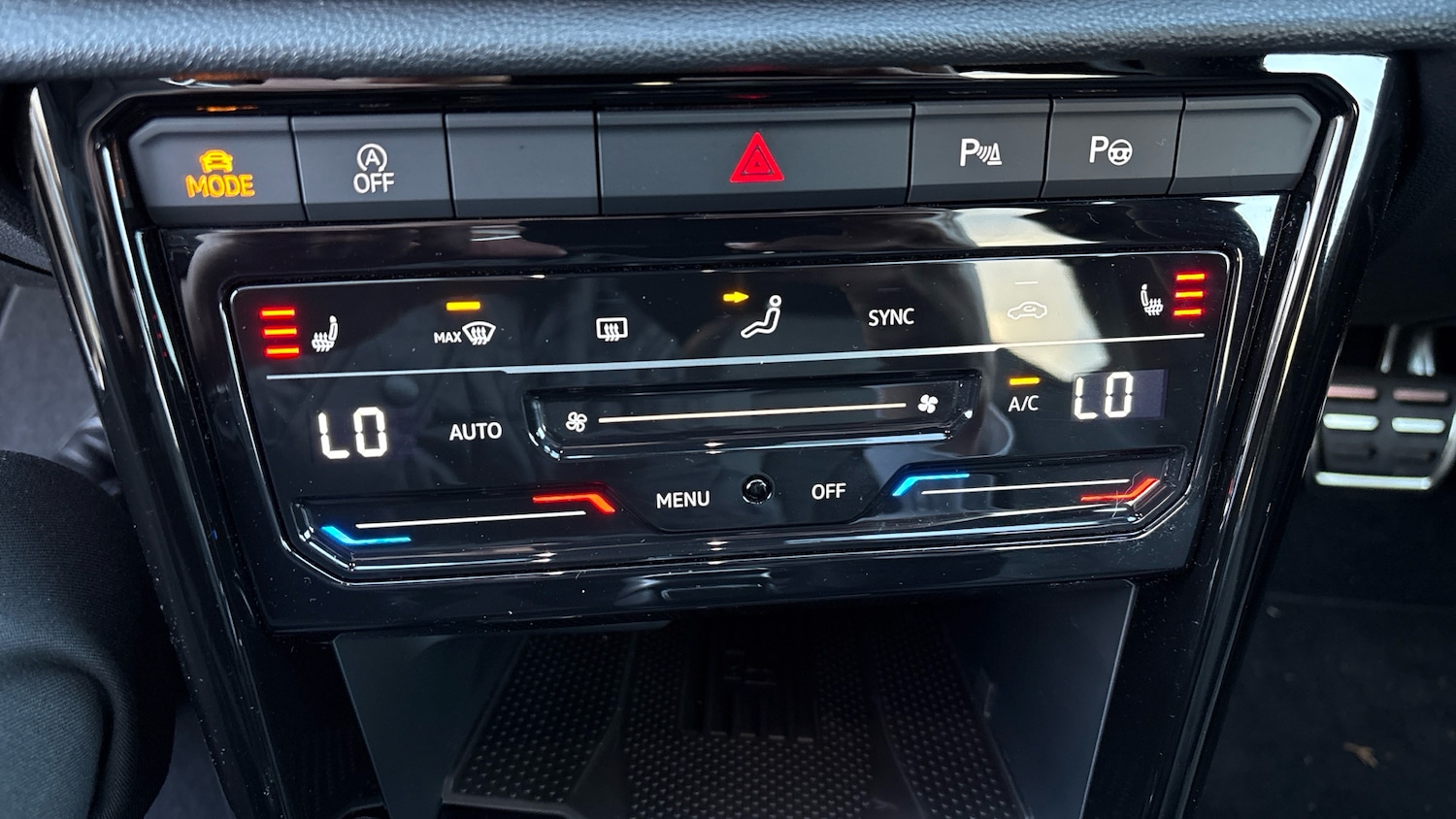 Used Volkswagen T-Roc 2025 for sale - 76968702: Photo 22