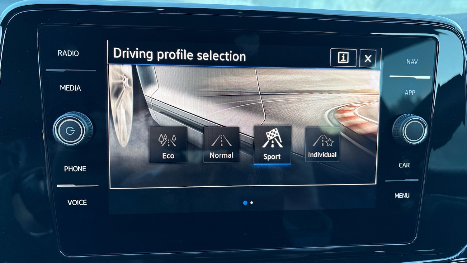 Used Volkswagen T-Roc 2025 for sale - 76968702: Photo 26