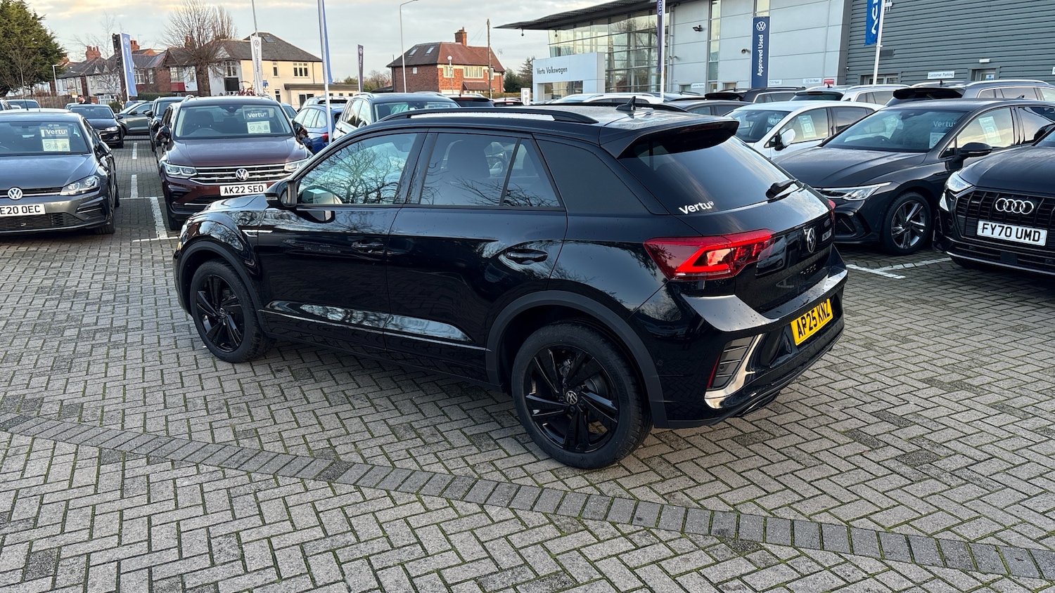 Used Volkswagen T-Roc 2025 for sale - 76968702: Photo 27