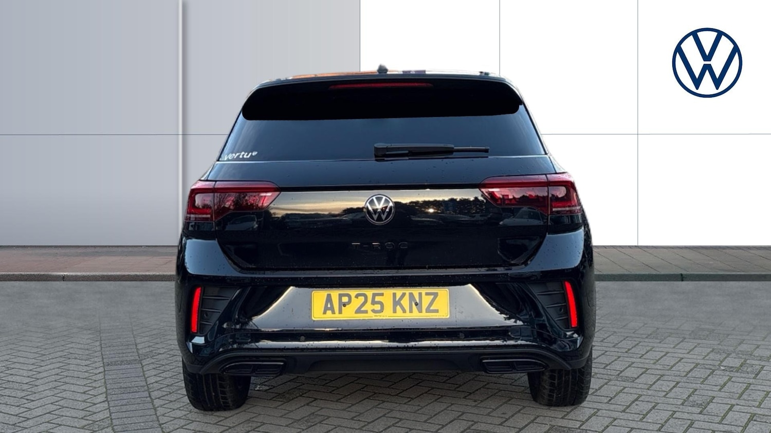 Used Volkswagen T-Roc 2025 for sale - 76968702: Photo 8