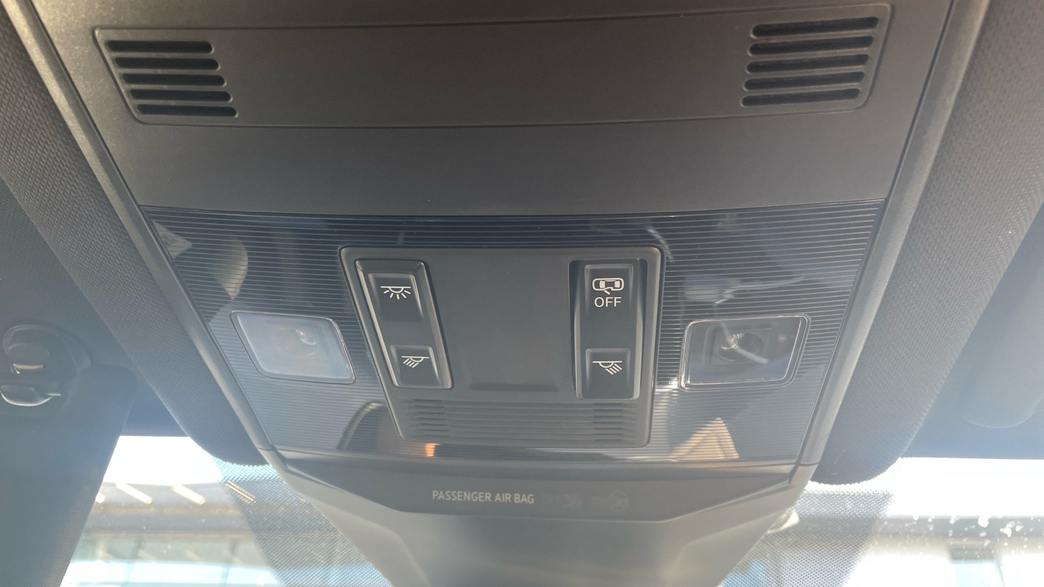 Used Volkswagen T-Roc 2025 for sale - 76063700: Photo 33
