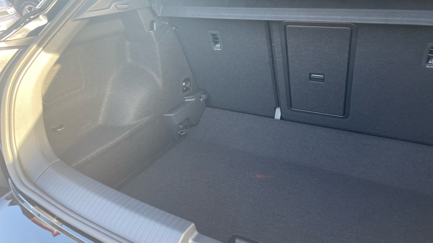 Used Volkswagen T-Roc 2025 for sale - 76063700: Photo 37