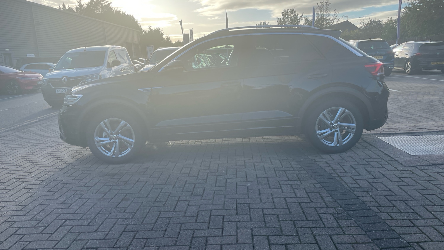 Used Volkswagen T-Roc 2025 for sale - 76063700: Photo 43