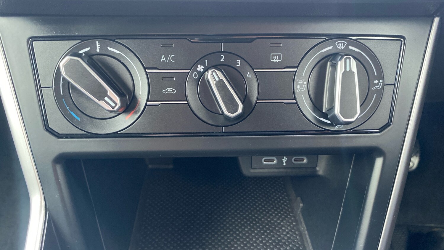 Used Volkswagen Polo 2023 for sale - 76252551: Photo 41