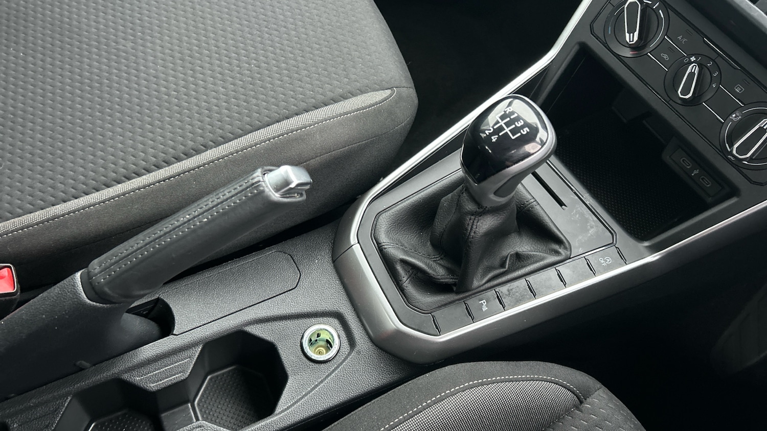 Used Volkswagen Polo 2023 for sale - 77777441: Photo 14