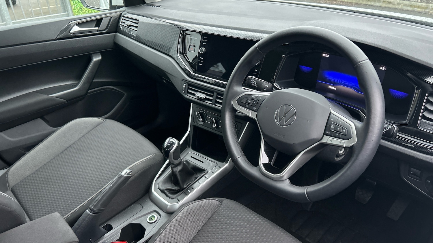 Used Volkswagen Polo 2023 for sale - 77777441: Photo 6