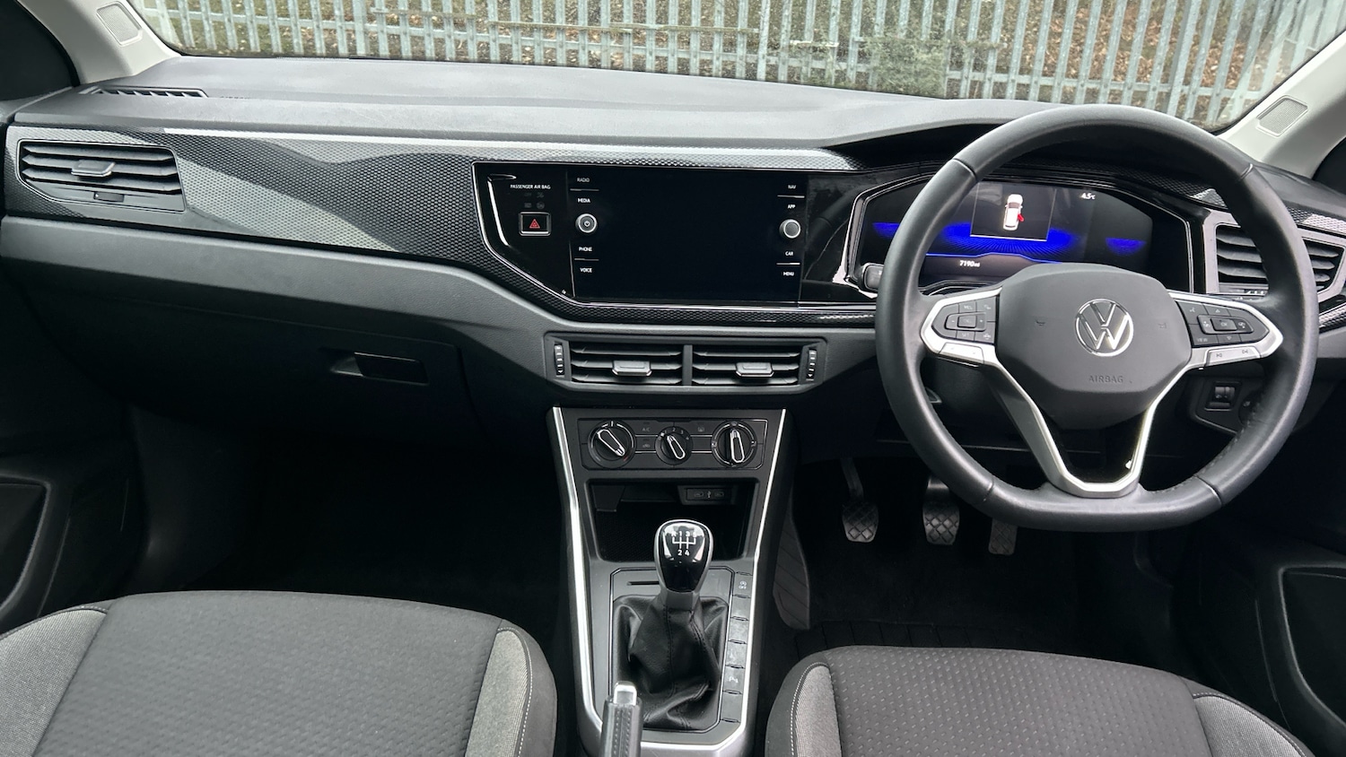 Used Volkswagen Polo 2023 for sale - 77777441: Photo 9