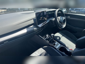 Used Volkswagen Golf 2025 for sale - 78974179: Photo