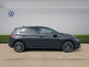 Used Volkswagen Golf 2023 for sale - 78366704: Photo