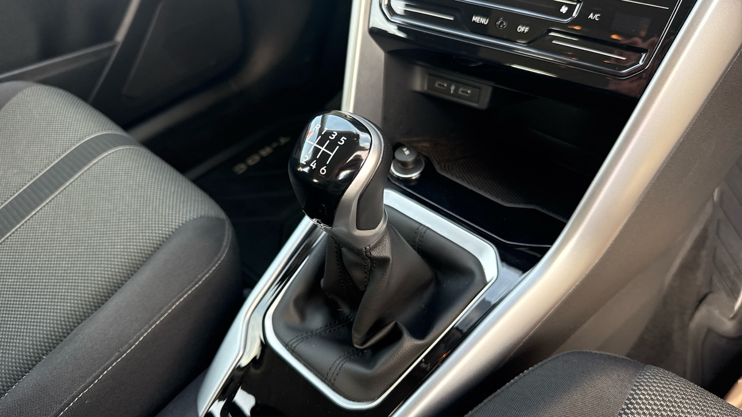 Used Volkswagen T-Roc 2022 for sale - 76576522: Photo 14