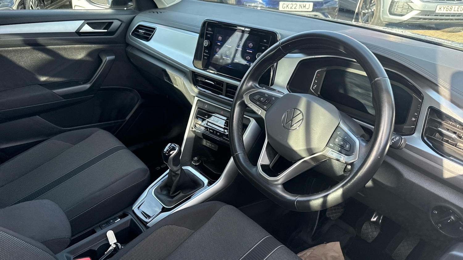 Used Volkswagen T-Roc 2022 for sale - 76576522: Photo 6