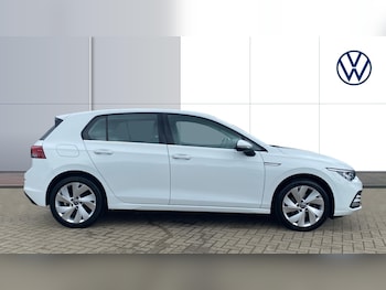 Used Volkswagen Golf 2022 for sale - 77641204: Photo