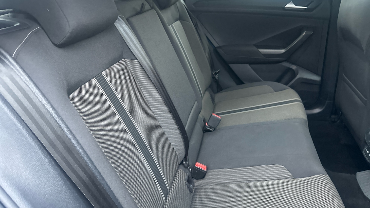 Used Volkswagen T-Roc 2021 for sale - 76384225: Photo 16