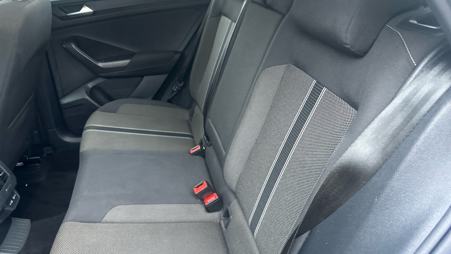 Used Volkswagen T-Roc 2021 for sale - 76384225: Photo 24