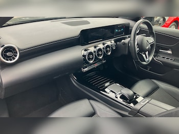 Used Mercedes-Benz A-Class 2018 for sale - 78012552: Photo