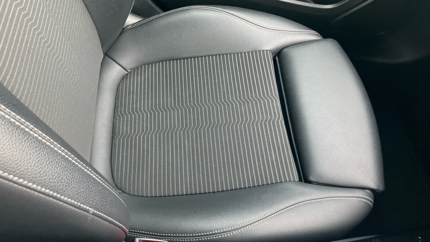 Used Mercedes-Benz A-Class 2018 for sale - 78012552: Photo 33