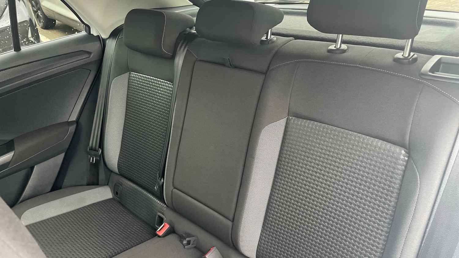 Used Volkswagen T-Roc 2022 for sale - 76545203: Photo 16