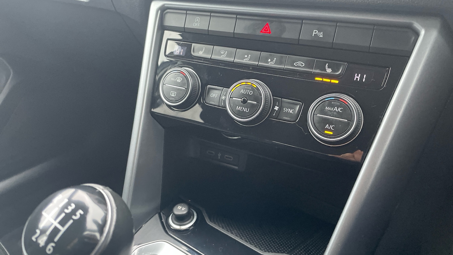 Used Volkswagen T-Roc 2022 for sale - 76545203: Photo 28