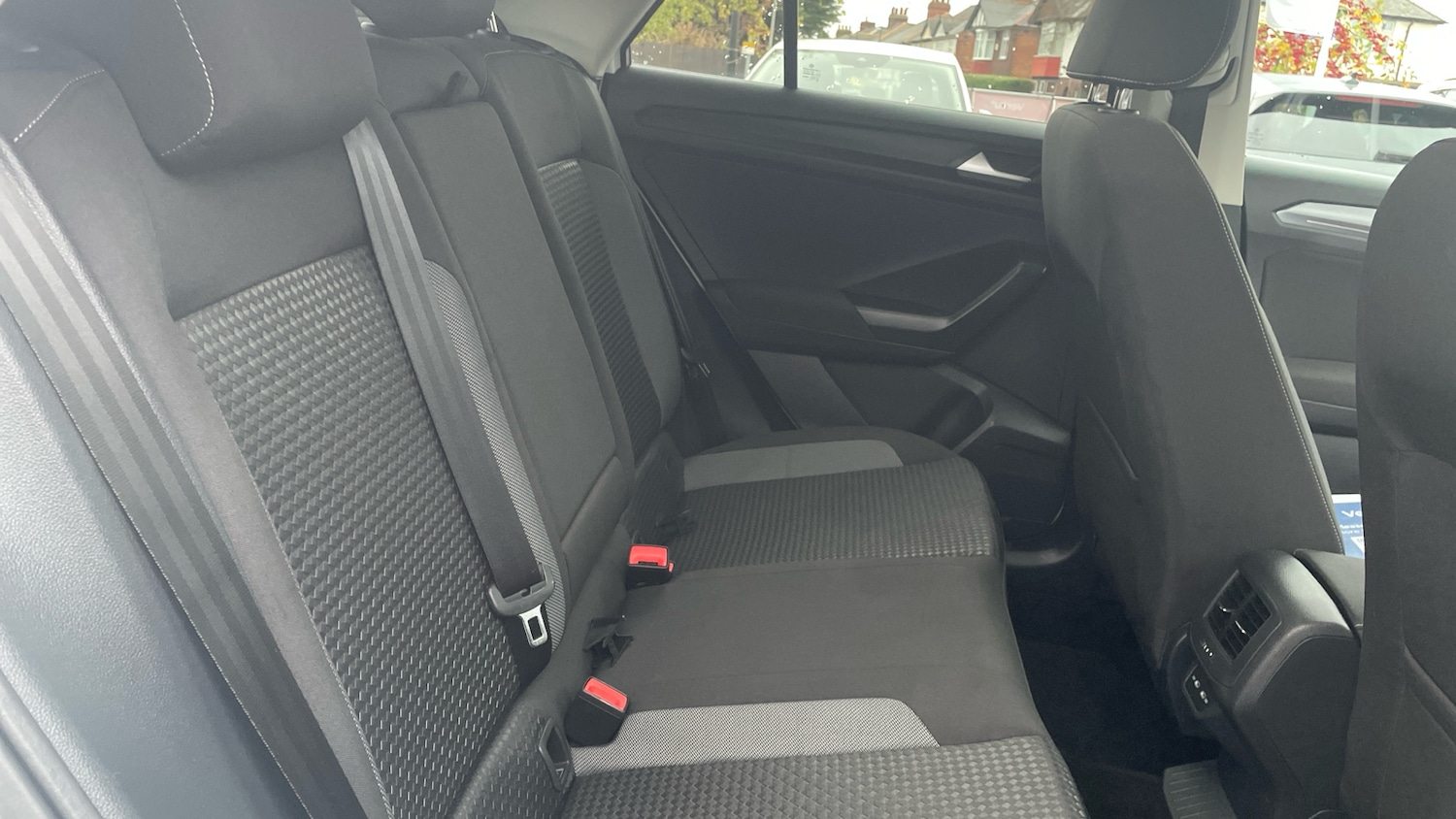 Used Volkswagen T-Roc 2022 for sale - 76545203: Photo 33