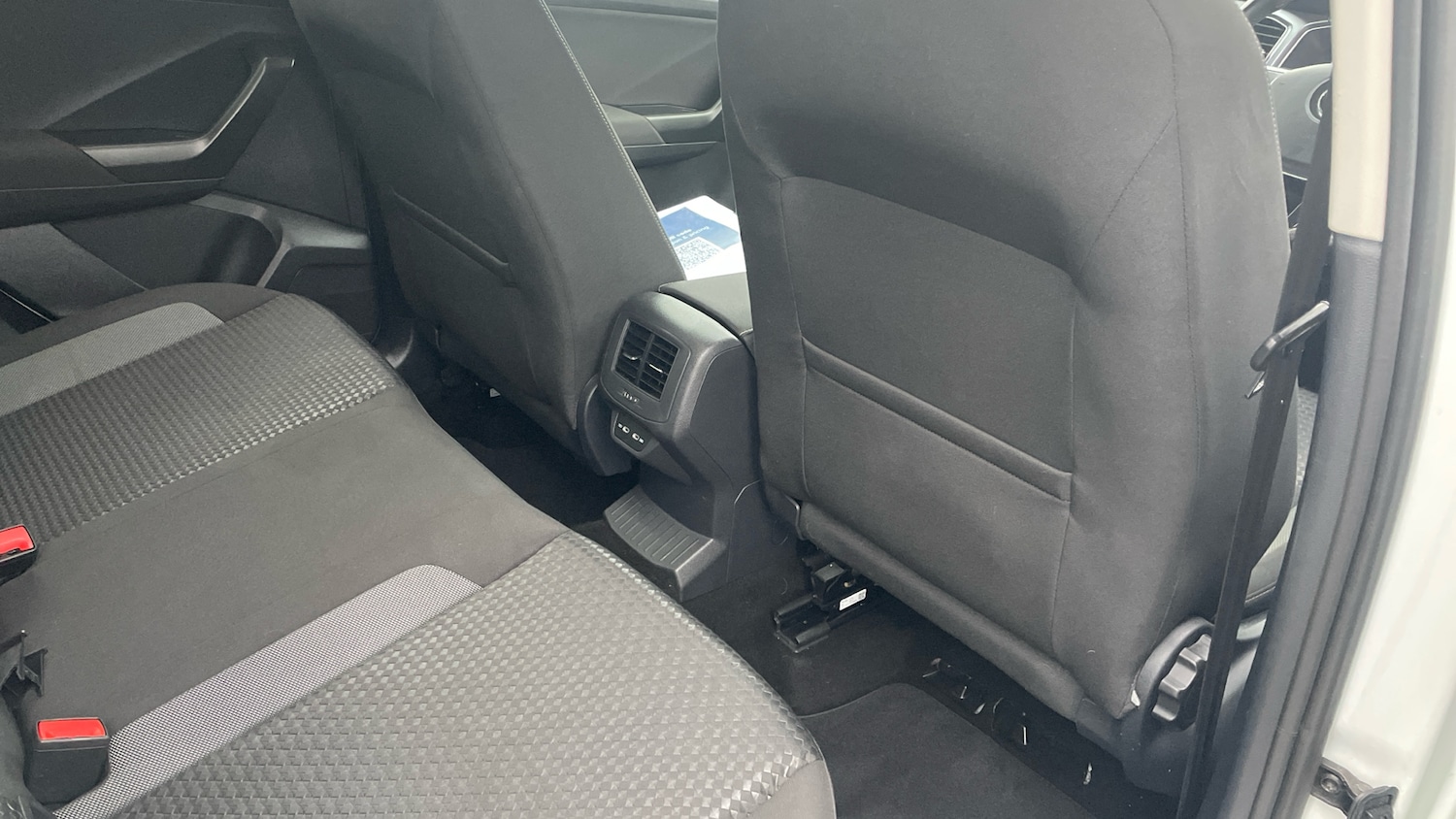 Used Volkswagen T-Roc 2022 for sale - 76545203: Photo 34