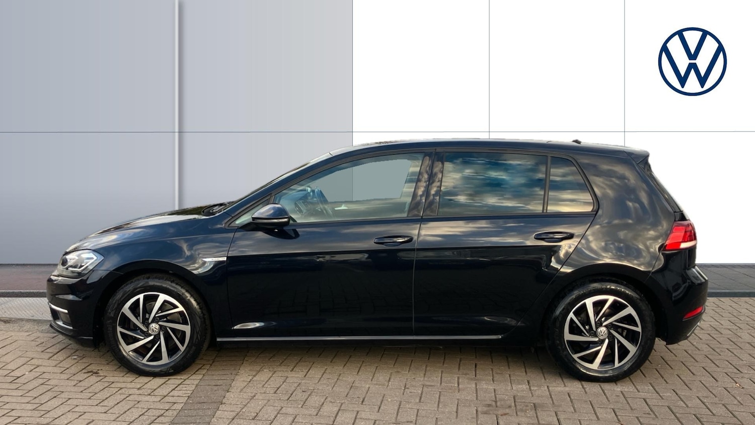 Used Volkswagen Golf 2020 for sale - 76627771: Photo 4
