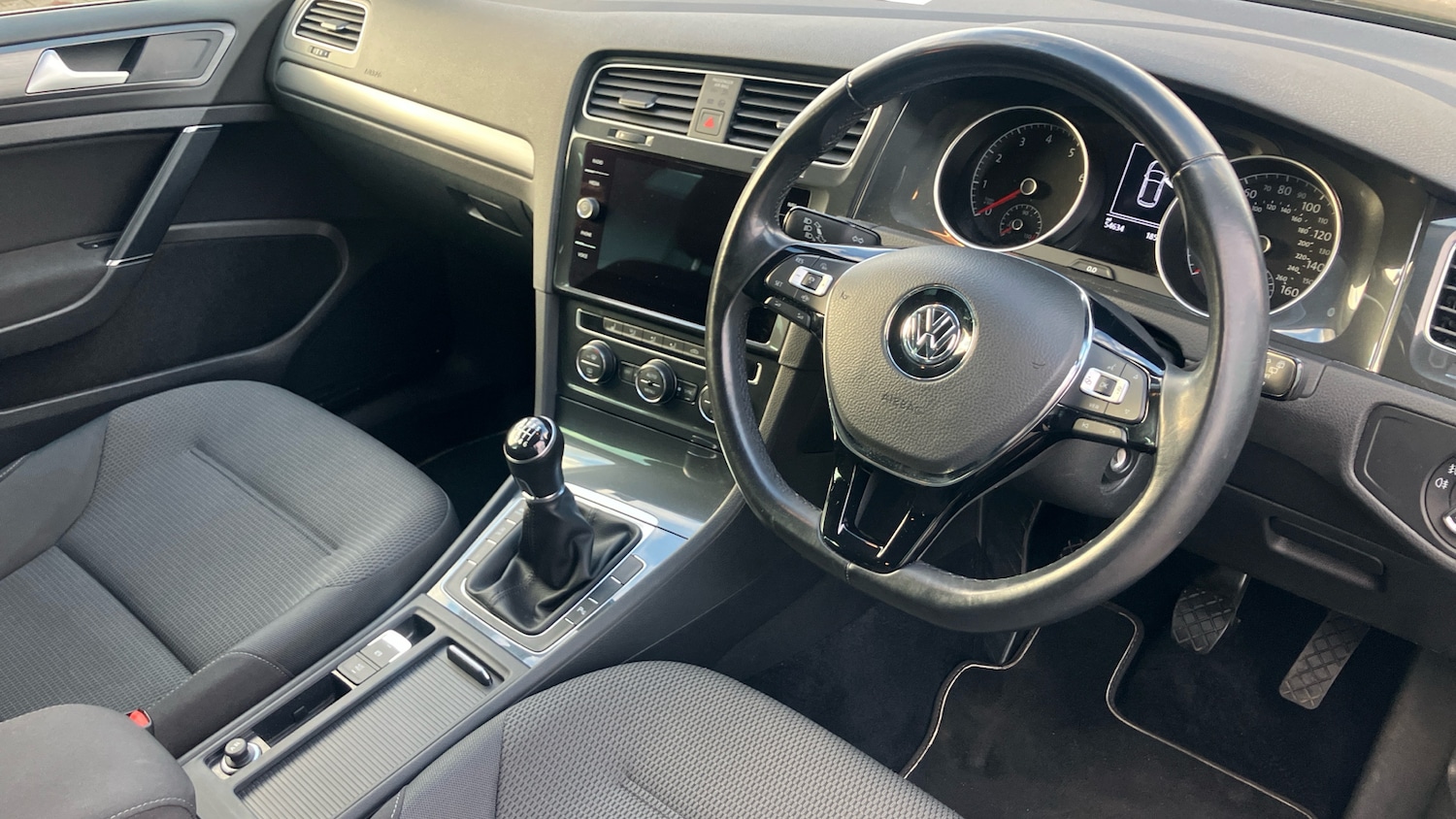 Used Volkswagen Golf 2020 for sale - 76627771: Photo 6