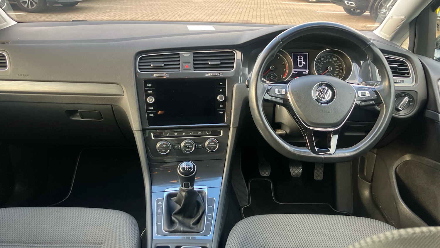 Used Volkswagen Golf 2020 for sale - 76627771: Photo 9