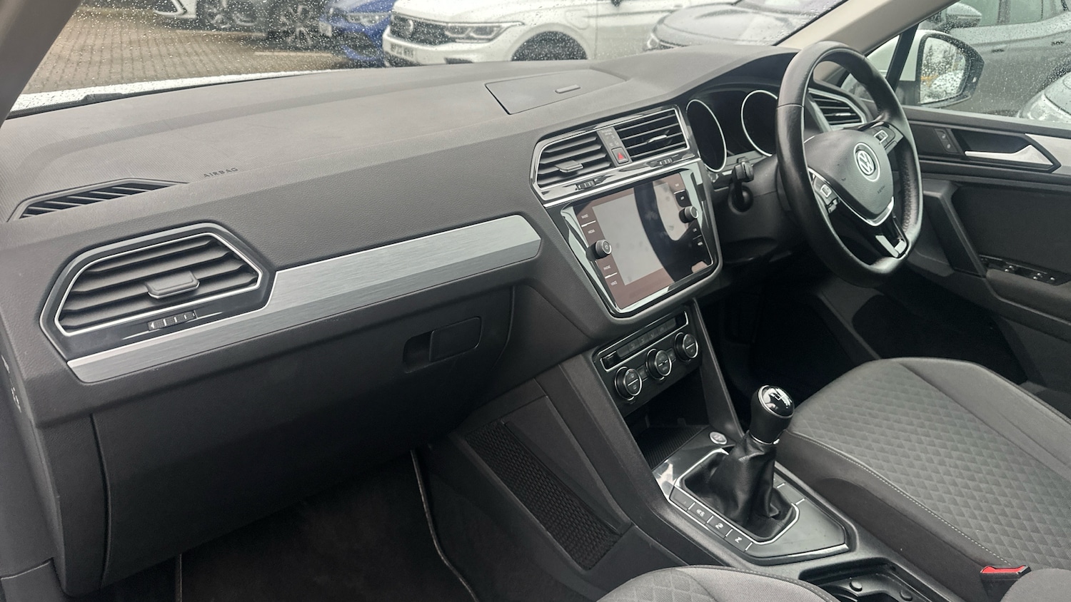 Used Volkswagen Tiguan 2019 for sale - 77461558: Photo 2