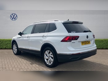 Used Volkswagen Tiguan Allspace 2023 for sale - 78657036: Photo