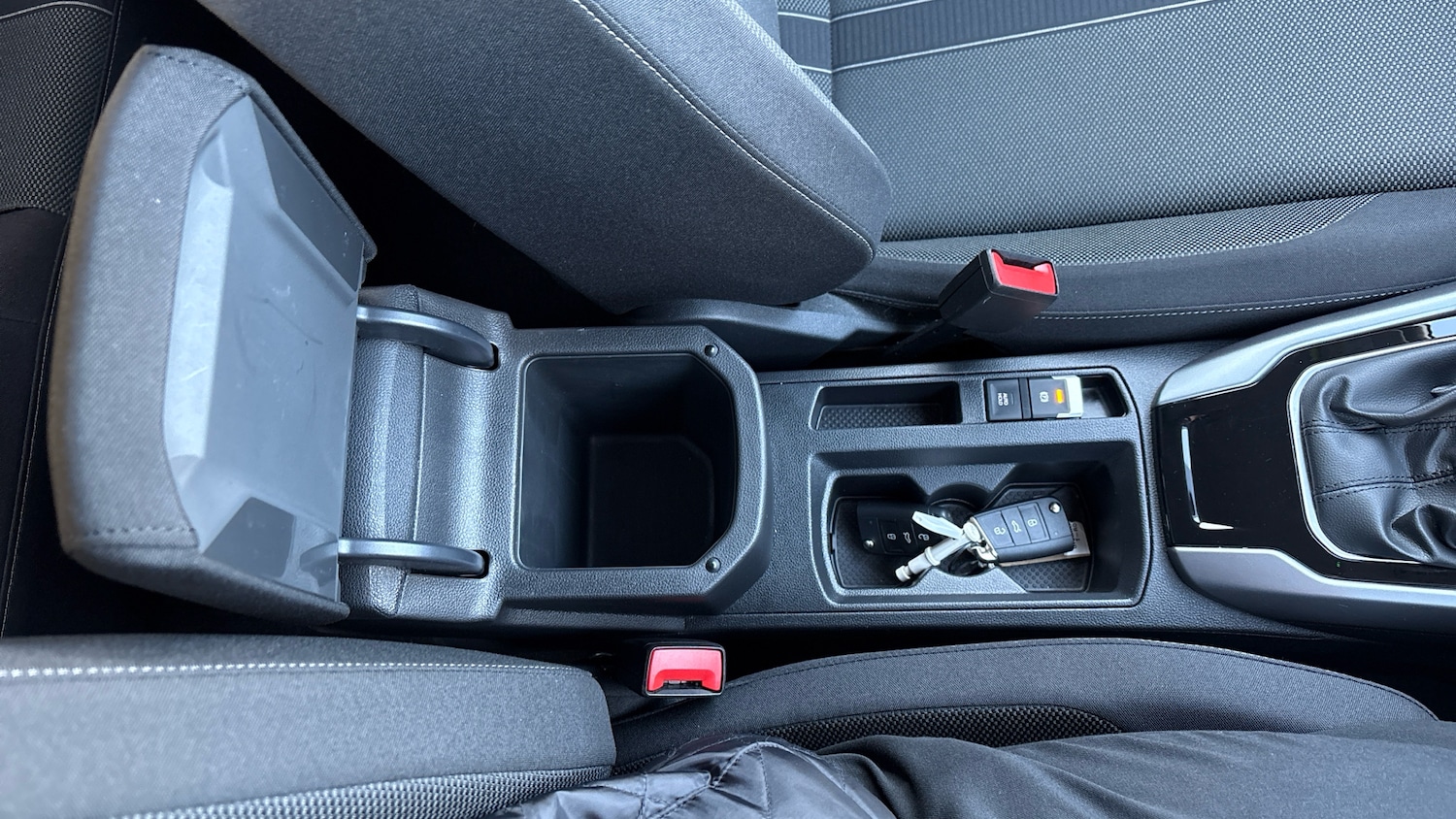 Used Volkswagen T-Roc 2025 for sale - 77406830: Photo 36