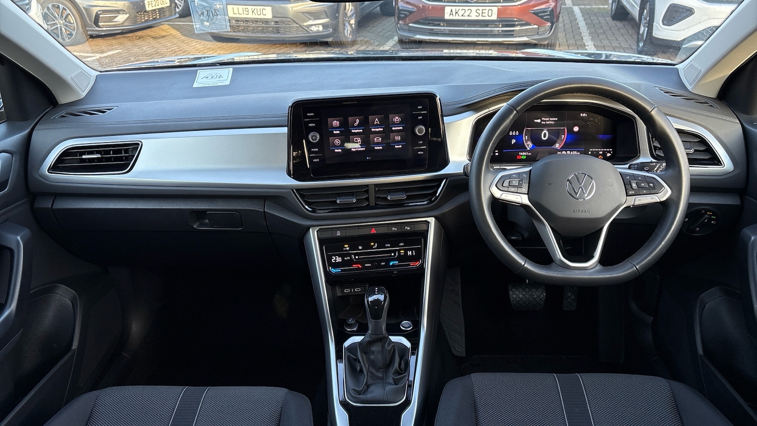 Used Volkswagen T-Roc 2025 for sale - 77406830: Photo 9