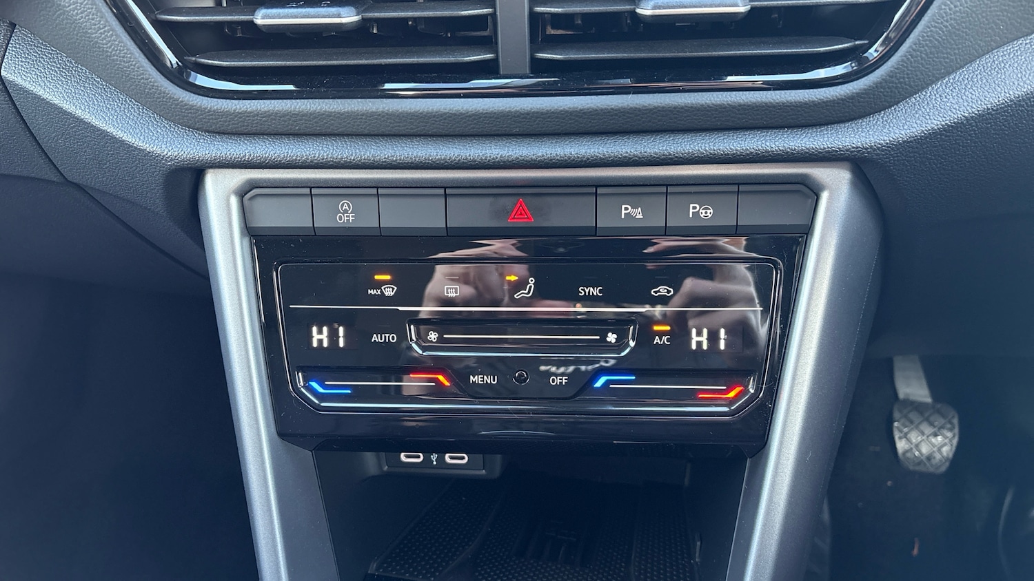 Used Volkswagen T-Roc 2025 for sale - 77013671: Photo 13